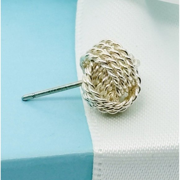 1 SINGLE Tiffany Somerset Mesh Knot Twist Stud Earring Replacement in Silver - Picture 1 of 6